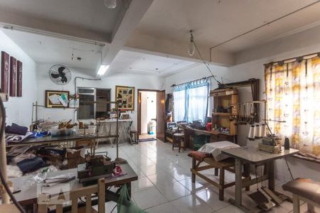 Casa à venda com 260m², 4 quartos e 4 vagasSalão