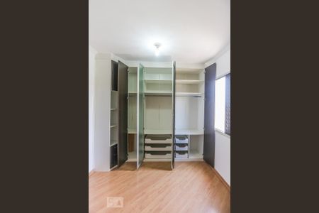 Apartamento à venda com 56m², 2 quartos e 1 vaga Apartamento à venda com 56m², 2 quartos e 1 vagaQuarto 2 Armarios