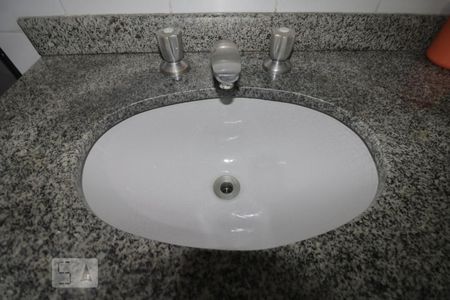 Apartamento à venda com 82m², 3 quartos e 1 vagaBanheiro Social- pia