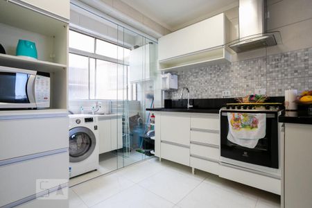 Apartamento à venda com 60m², 2 quartos e sem vagaCozinha e Área de Serviço