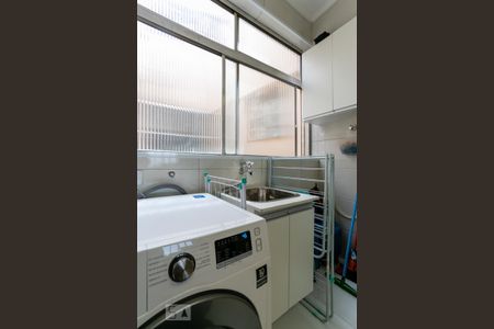 Apartamento à venda com 60m², 2 quartos e sem vagaCozinha e Área de Serviço