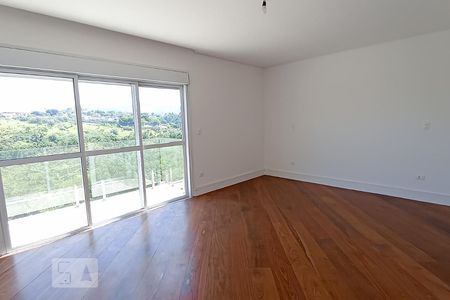 Casa de condomínio à venda com 488m², 4 quartos e 5 vagasSuíte master