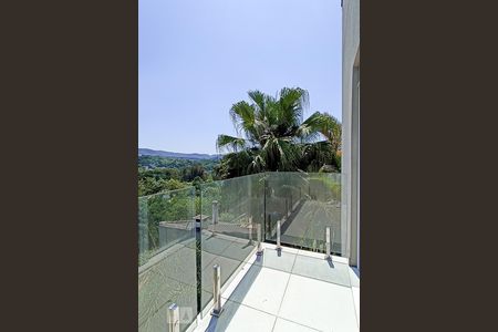 Casa de condomínio à venda com 488m², 4 quartos e 5 vagasVaranda suíte master