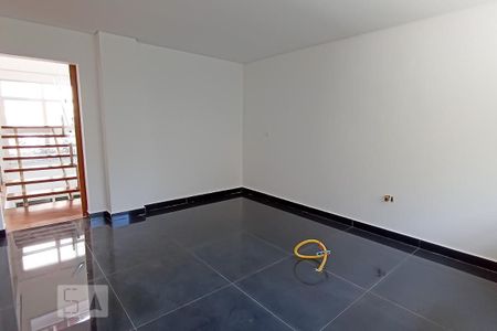 Casa de condomínio à venda com 488m², 4 quartos e 5 vagasCozinha