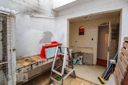 Casa à venda com 380m², 1 quarto e sem vaga Casa à venda com 380m², 1 quarto e sem vagaSalão