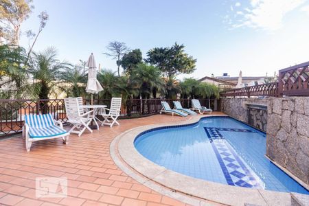 Apartamento à venda com 130m², 2 quartos e 3 vagas Apartamento à venda com 130m², 2 quartos e 3 vagasArea Comum Piscina Infantil