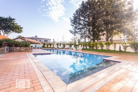 Apartamento à venda com 130m², 2 quartos e 3 vagas Apartamento à venda com 130m², 2 quartos e 3 vagasArea Comum Piscina Adulto