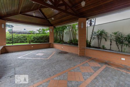 Apartamento à venda com 130m², 2 quartos e 3 vagas Apartamento à venda com 130m², 2 quartos e 3 vagasArea Comum