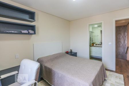 Apartamento à venda com 130m², 2 quartos e 3 vagas Apartamento à venda com 130m², 2 quartos e 3 vagasSuite 2