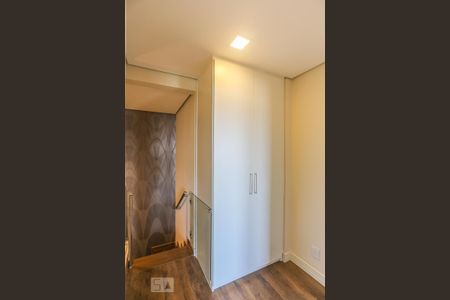 Apartamento à venda com 130m², 2 quartos e 3 vagas Apartamento à venda com 130m², 2 quartos e 3 vagasHall