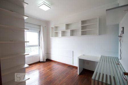 Apartamento à venda com 155m², 3 quartos e 4 vagasSuíte 2