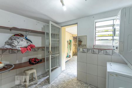Casa à venda com 150m², 4 quartos e 2 vagasÁrea de Serviço