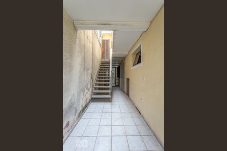 Casa à venda com 150m², 4 quartos e 2 vagasCorredor