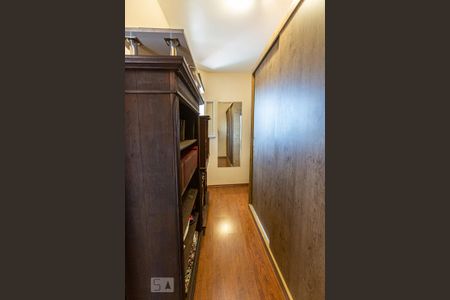 Casa à venda com 357m², 4 quartos e 3 vagas Casa à venda com 357m², 4 quartos e 3 vagasQuarto 2