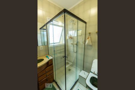 Casa à venda com 357m², 4 quartos e 3 vagas Casa à venda com 357m², 4 quartos e 3 vagasBanheiro