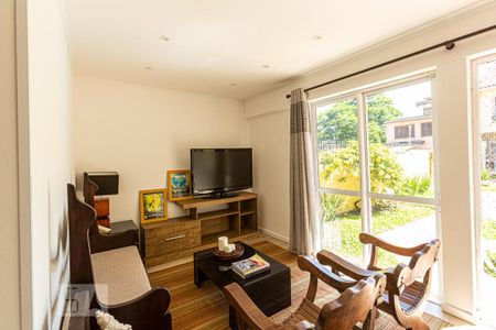 Casa à venda com 357m², 4 quartos e 3 vagas