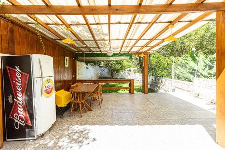 Casa à venda com 357m², 4 quartos e 3 vagas Casa à venda com 357m², 4 quartos e 3 vagasÁrea Externa