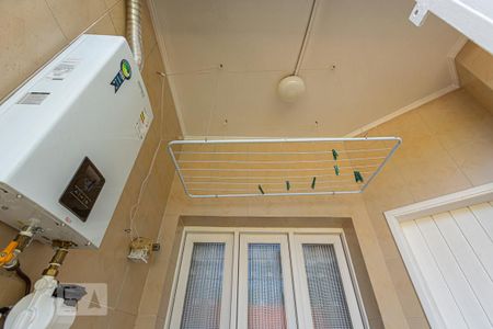 Casa à venda com 357m², 4 quartos e 3 vagas Casa à venda com 357m², 4 quartos e 3 vagasCozinha