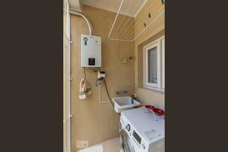 Casa à venda com 357m², 4 quartos e 3 vagas Casa à venda com 357m², 4 quartos e 3 vagasCozinha