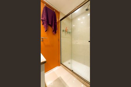 Apartamento para alugar com 83m², 3 quartos e 2 vagasBanheiro social 