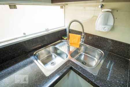 Casa à venda com 300m², 3 quartos e 4 vagas Casa à venda com 300m², 3 quartos e 4 vagasCozinha 1