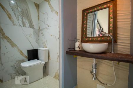 Casa à venda com 300m², 3 quartos e 4 vagas Casa à venda com 300m², 3 quartos e 4 vagasLavabo 2