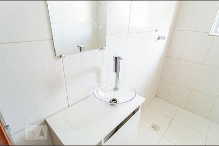 Casa à venda com 280m², 3 quartos e 2 vagas Casa à venda com 280m², 3 quartos e 2 vagasBanheiro Social