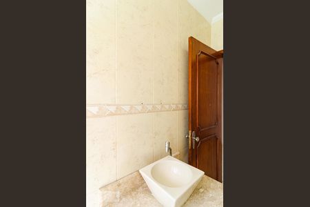 Casa à venda com 280m², 3 quartos e 2 vagas Casa à venda com 280m², 3 quartos e 2 vagasLavabo
