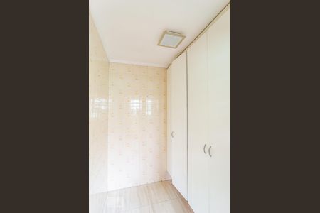 Casa à venda com 280m², 3 quartos e 2 vagas Casa à venda com 280m², 3 quartos e 2 vagasQuarto de Serviço