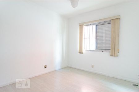 Casa à venda com 280m², 3 quartos e 2 vagas Casa à venda com 280m², 3 quartos e 2 vagasQuarto 2