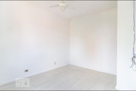 Casa à venda com 280m², 3 quartos e 2 vagas Casa à venda com 280m², 3 quartos e 2 vagasQuarto 3