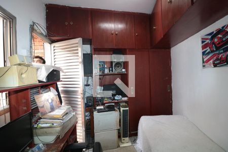 Casa à venda com 182m², 3 quartos e 2 vagasSuíte