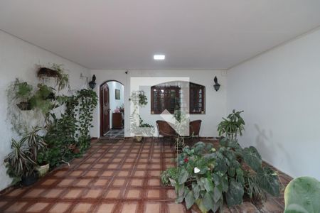 Casa à venda com 182m², 3 quartos e 2 vagasGaragem