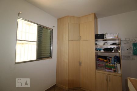 Casa à venda com 254m², 3 quartos e 2 vagasQuarto 3