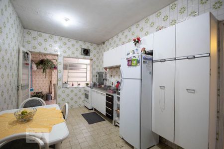 Casa à venda com 378m², 4 quartos e 2 vagasCozinha