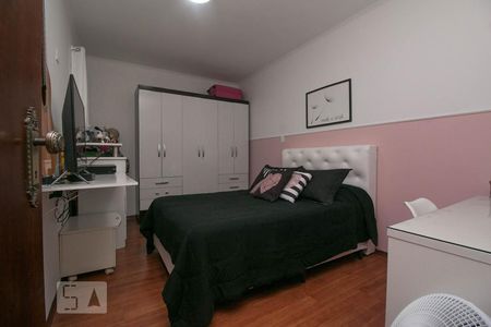 Casa à venda com 290m², 4 quartos e 2 vagas Casa à venda com 290m², 4 quartos e 2 vagasQuarto 1