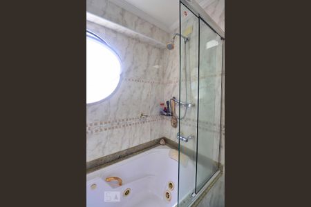 Apartamento à venda com 140m², 3 quartos e 2 vagasBanheiro da Suíte