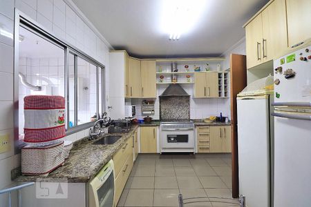 Apartamento à venda com 140m², 3 quartos e 2 vagasCozinha