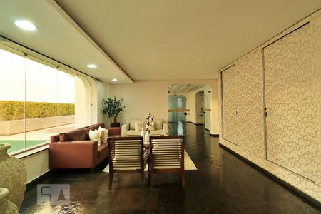 Apartamento à venda com 140m², 3 quartos e 2 vagasHall social