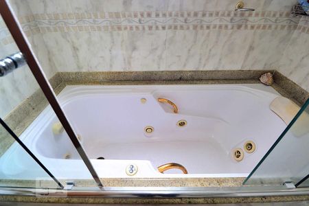 Apartamento à venda com 140m², 3 quartos e 2 vagasBanheiro da Suíte