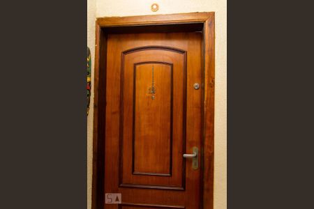 Apartamento à venda com 111m², 3 quartos e 2 vagasPorta principal