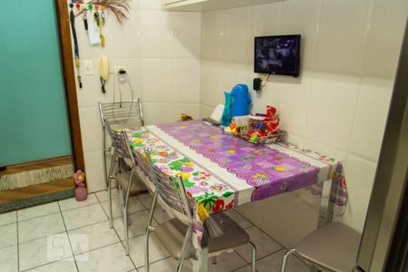 Apartamento à venda com 111m², 3 quartos e 2 vagasCozinha