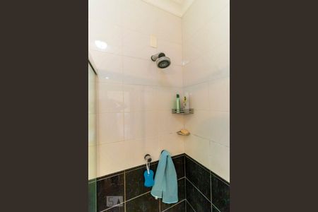 Casa à venda com 700m², 5 quartos e 8 vagas Casa à venda com 700m², 5 quartos e 8 vagasBanheiro da suíte 2