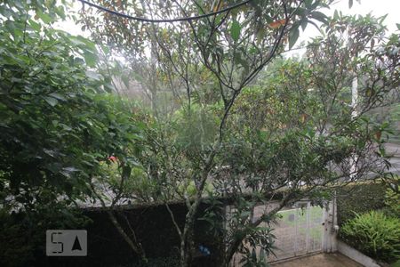 Casa à venda com 250m², 4 quartos e 3 vagasVista do quarto 2