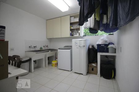 Casa à venda com 250m², 4 quartos e 3 vagasÁrea de Serviço