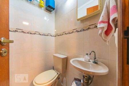 Casa à venda com 187m², 3 quartos e 4 vagas Casa à venda com 187m², 3 quartos e 4 vagasBanheiro de Serviço