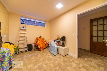 Casa à venda com 187m², 3 quartos e 4 vagas Casa à venda com 187m², 3 quartos e 4 vagasQuarto de Serviço
