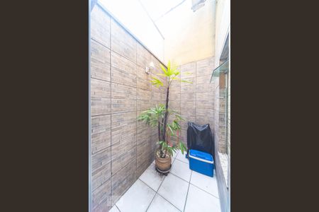 Casa à venda com 187m², 3 quartos e 4 vagas Casa à venda com 187m², 3 quartos e 4 vagasVaranda do Quarto 2