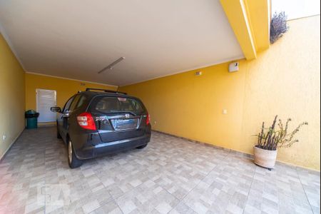 Casa à venda com 187m², 3 quartos e 4 vagas Casa à venda com 187m², 3 quartos e 4 vagasGaragem