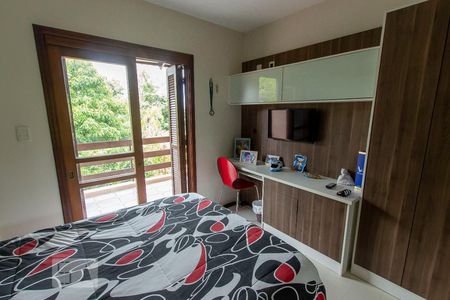 Casa de condomínio à venda com 304m², 4 quartos e 3 vagas Casa de condomínio à venda com 304m², 4 quartos e 3 vagasQuarto 2